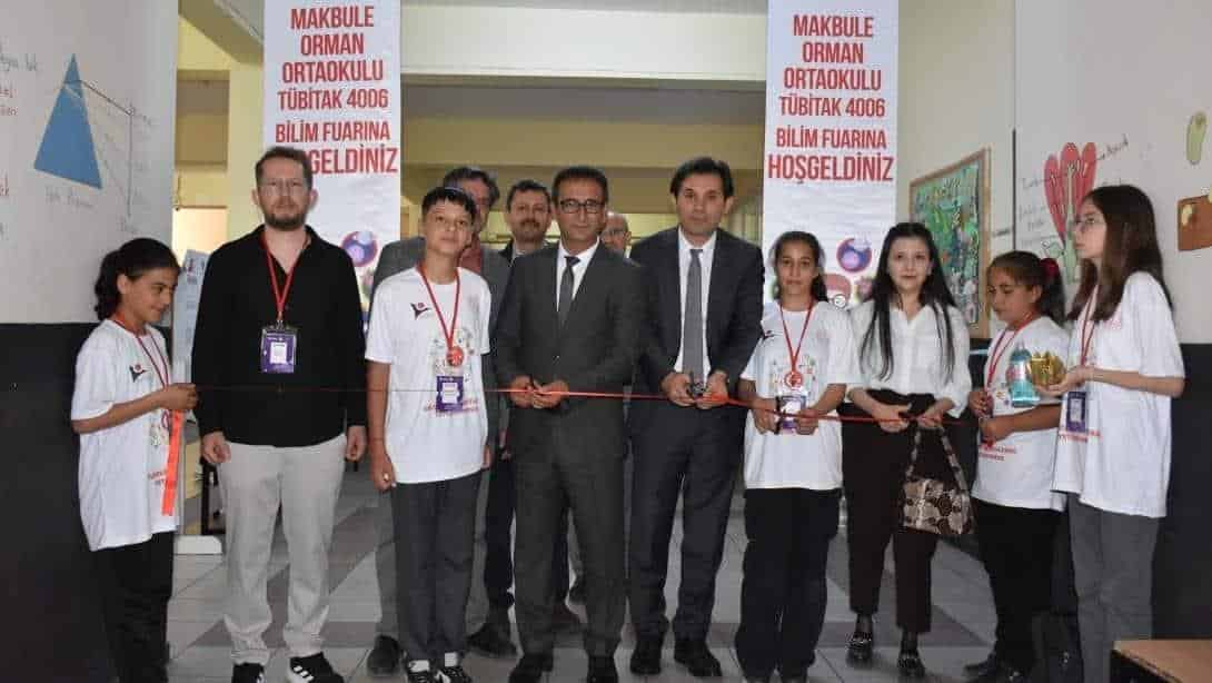 4006 TÜBİTAK Bilim Fuarı'nda Öğrenci Projeleri Göz Doldurdu